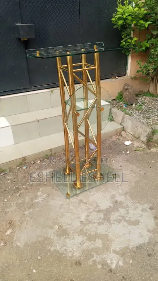 Modern Design Metal/Tempered Glass Pulpit
