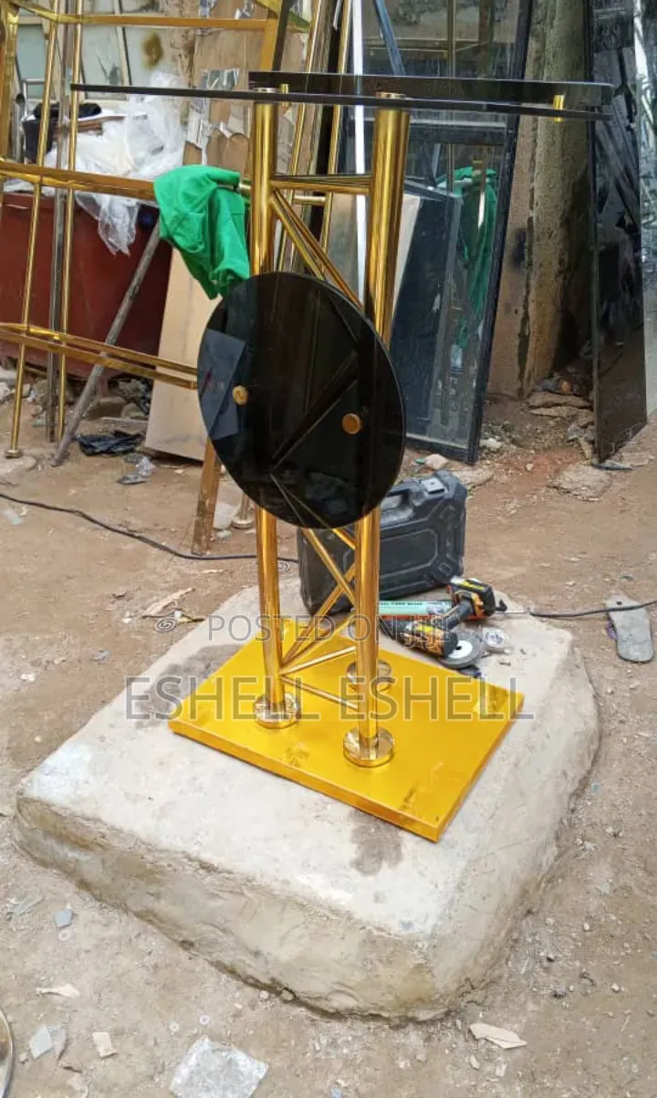 Modern Design Metal/Tempered Glass Pulpit