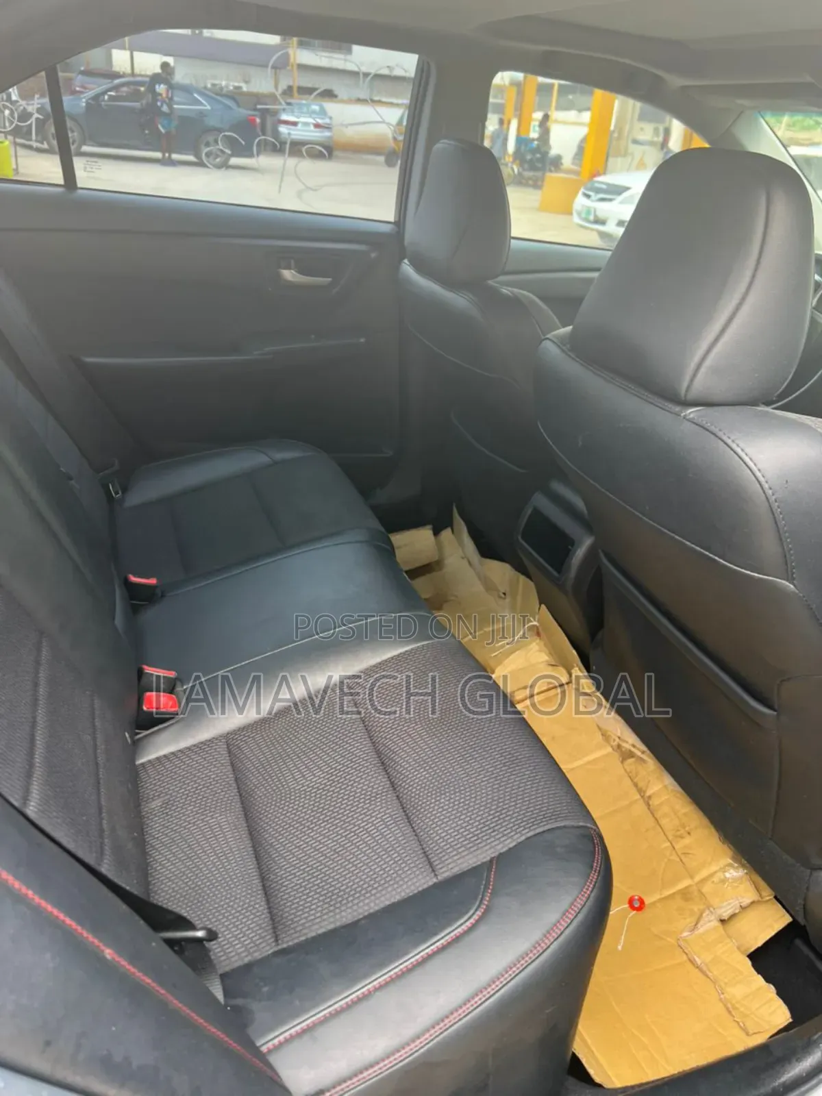 Toyota Camry SE w/Special Edition Pkg (2.5L 4cyl 6A) 2016 Gray
