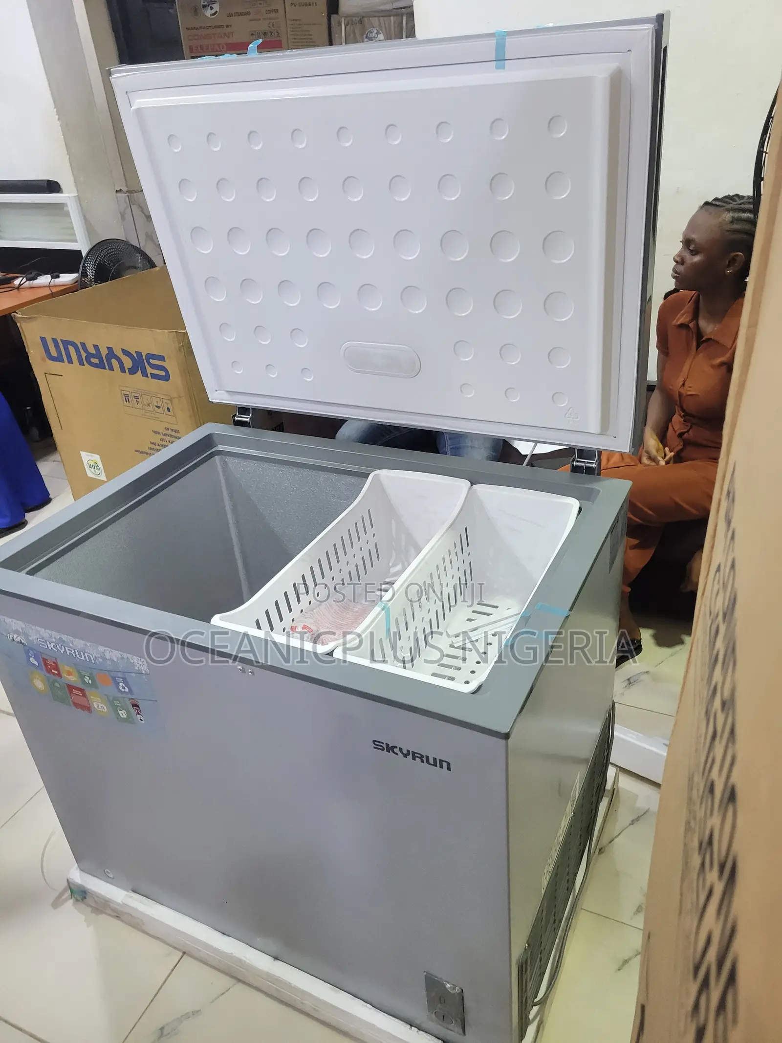 Skyrun BD-260A Energy-Conscious Chest Freezer