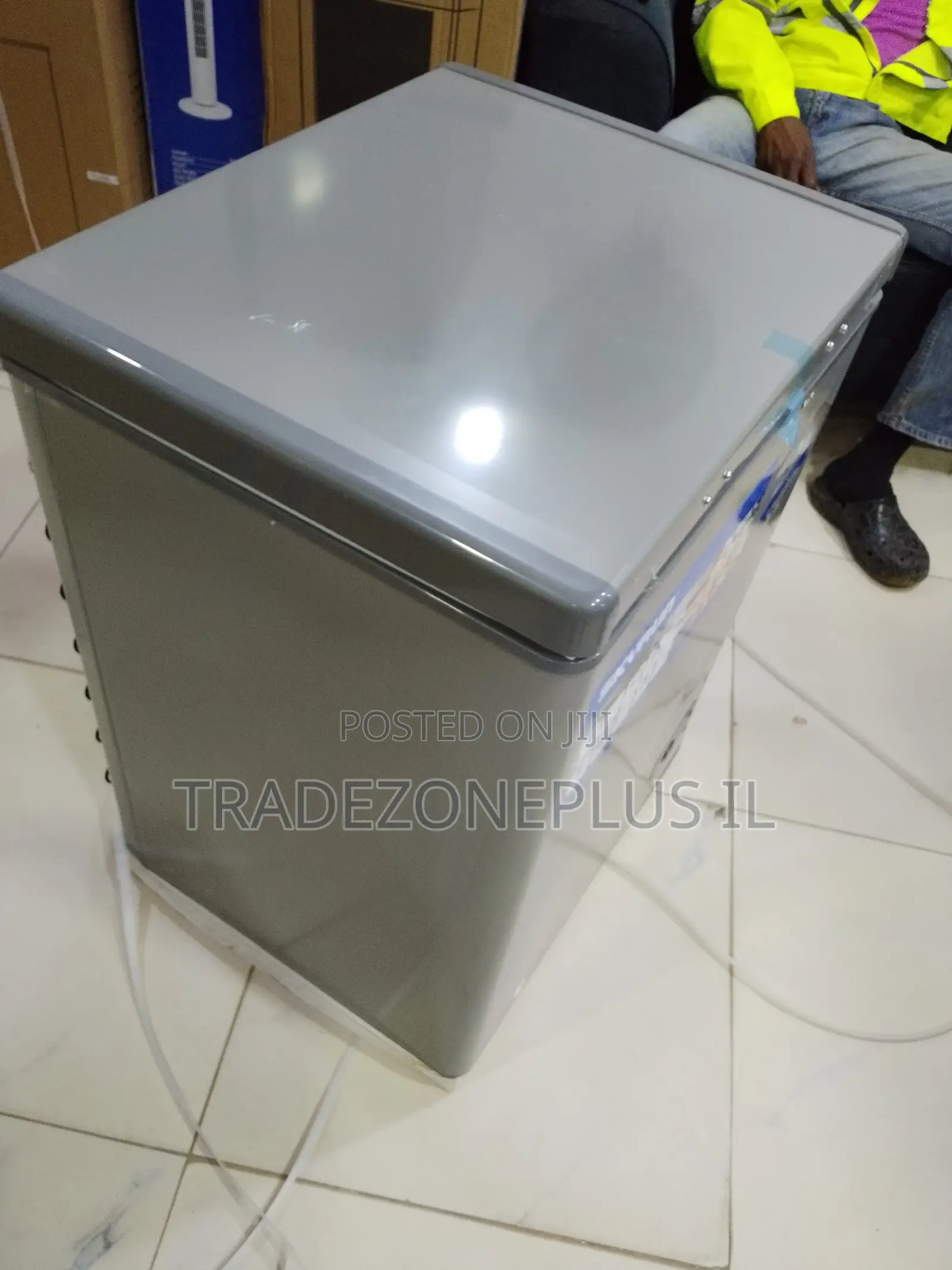 Skyrun 100L Chest Freezer at a Competitive Price