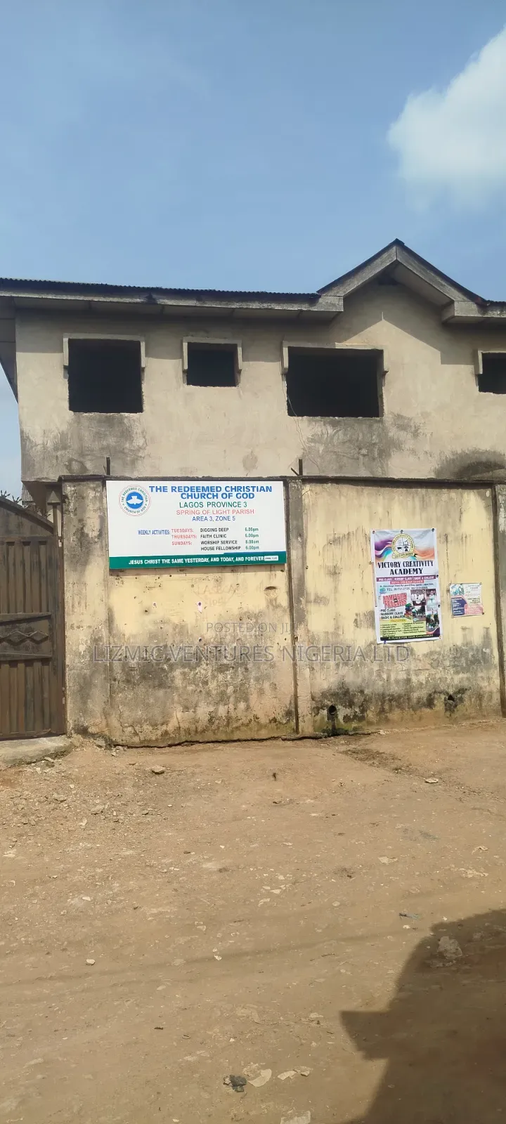 3bdrm Block of Flats in Igando Rd for sale