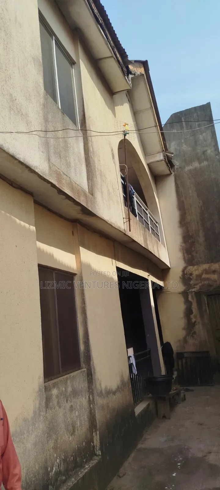 3bdrm Block of Flats in Igando Rd for sale