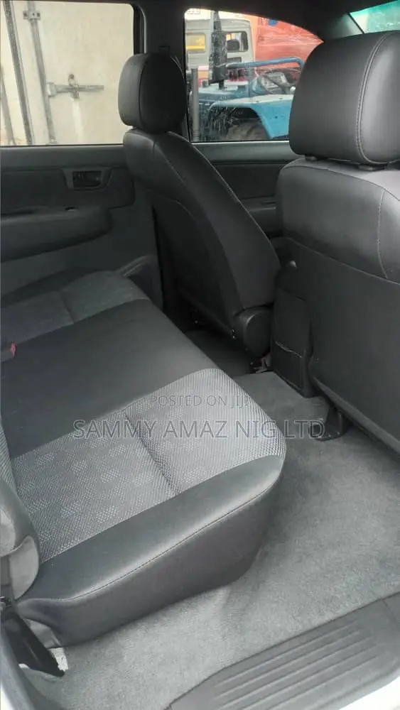 Toyota Hilux 2015 White