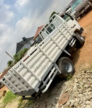 Nissan Cabstar ( Foreign Used )
