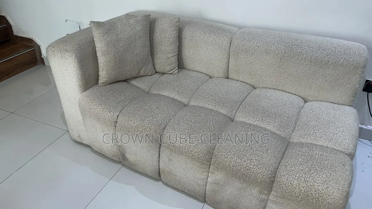 For Professional Couch Cleaning / Upholstery Cleaning Services