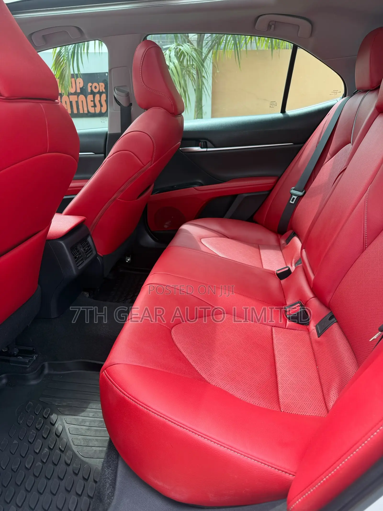 Toyota Camry XSE V6 (3.5L V6 8A) 2019 White