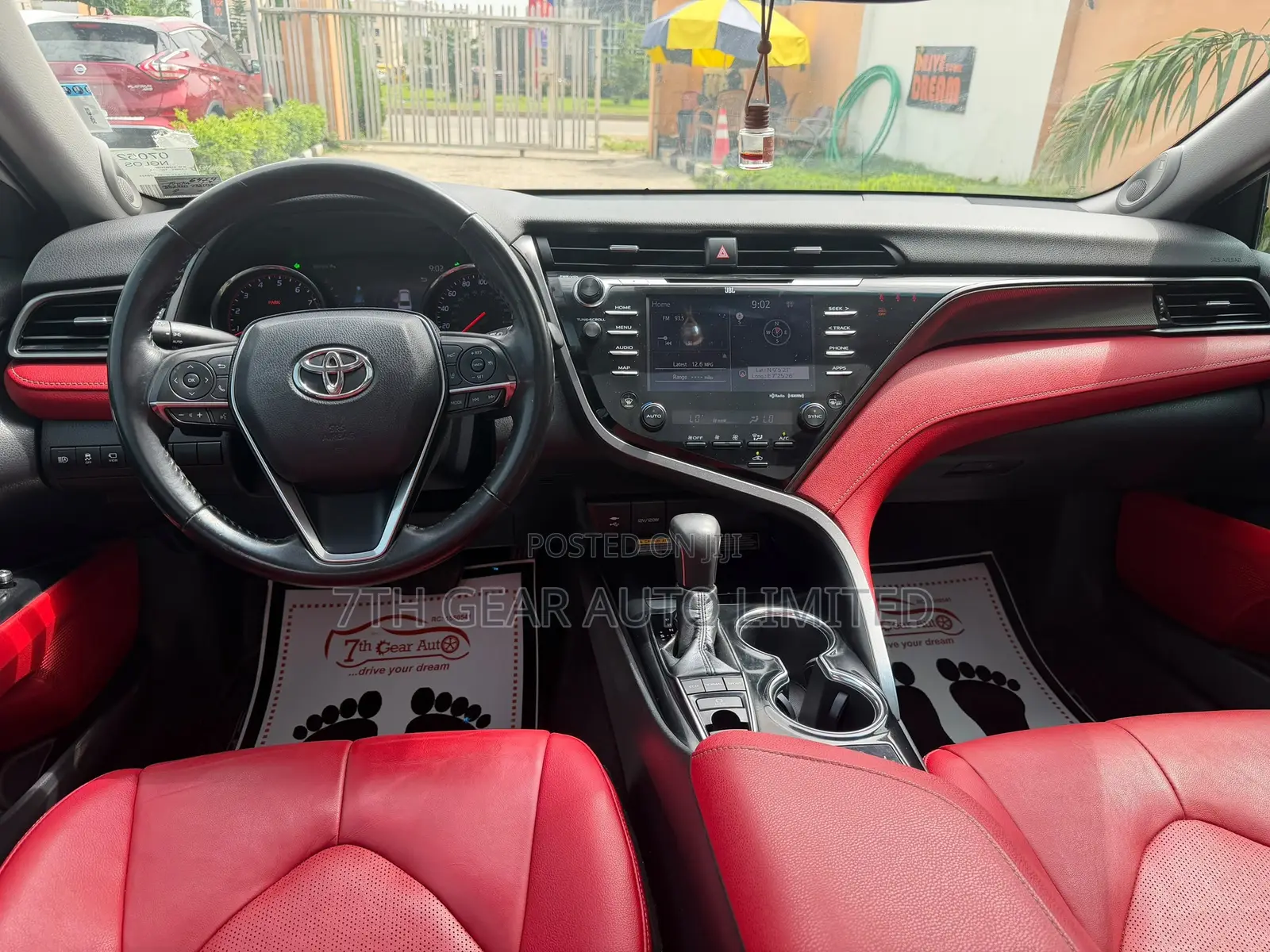 Toyota Camry XSE V6 (3.5L V6 8A) 2019 White