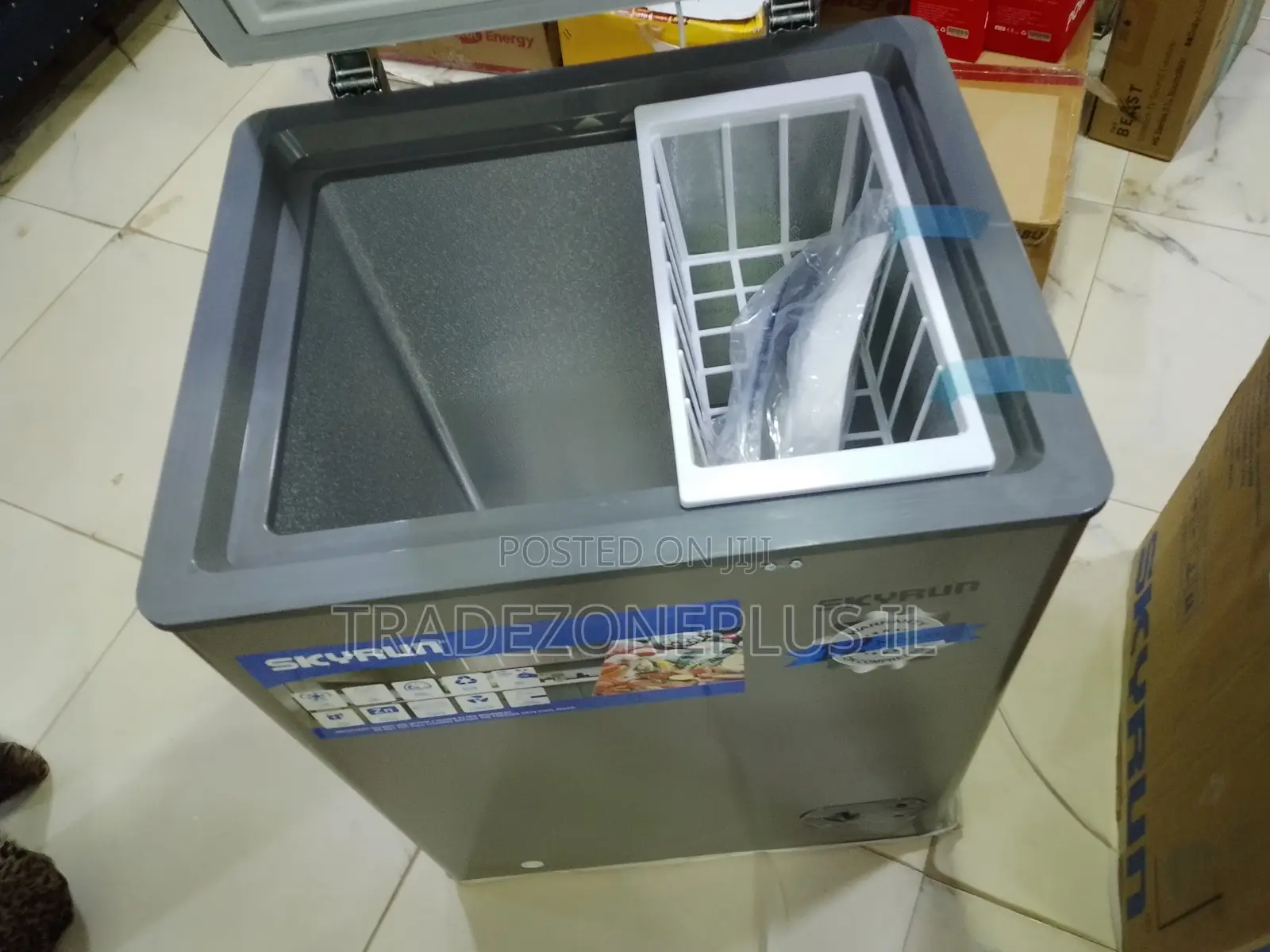 Skyrun BD 100HNW Chest Freezer for Daily Needs