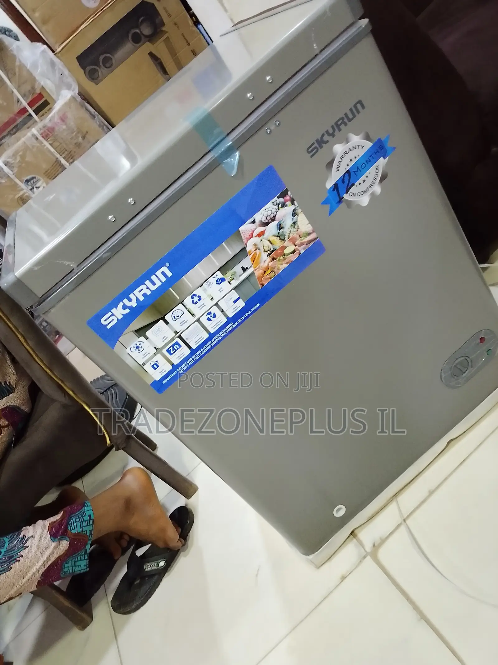 Skyrun Chest Freezer for Daily Food Preservation