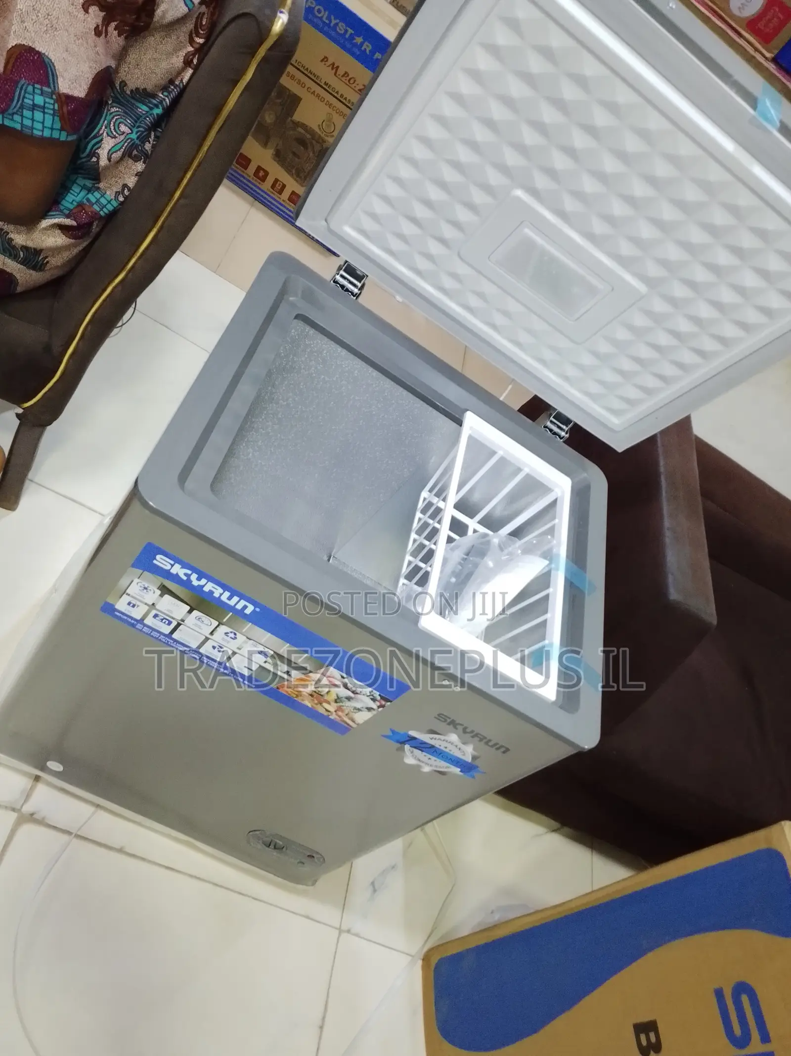 Skyrun 100L Chest Freezer for Restaurants and Homes