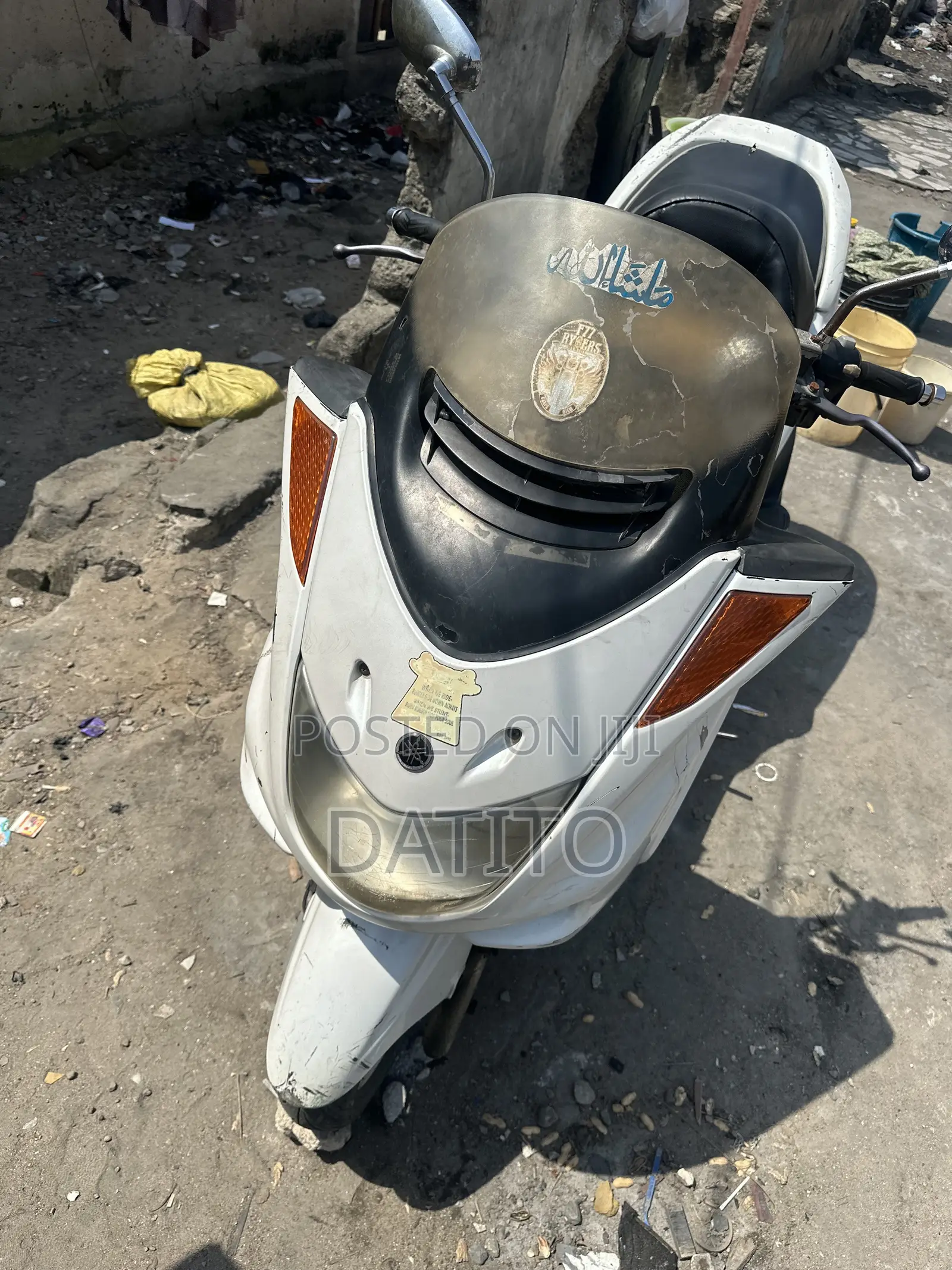 Yamaha Majesty 2022 White