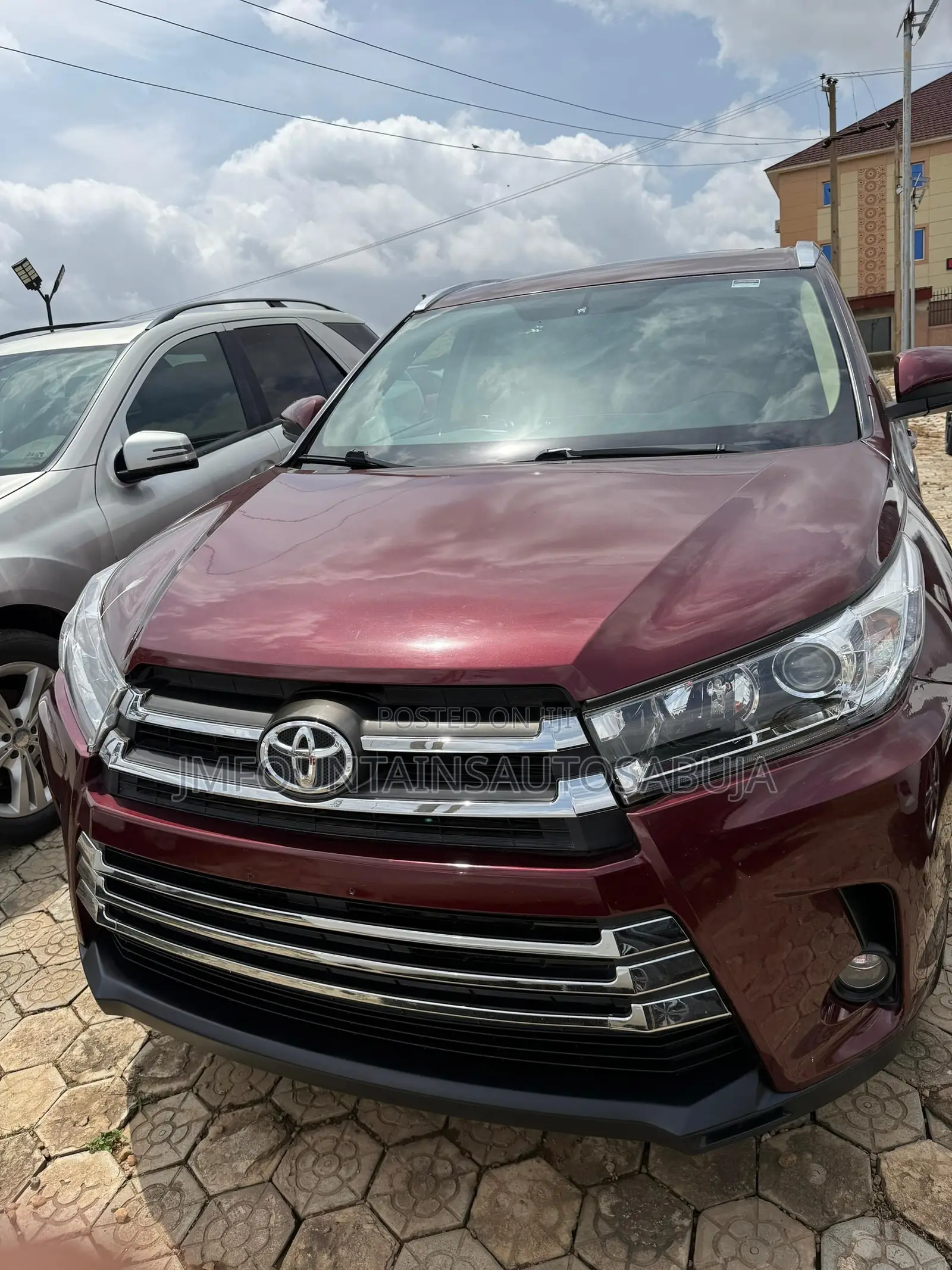 Toyota Highlander XLE V6 4x4 (3.5L 6cyl 6A) 2016 Burgundy