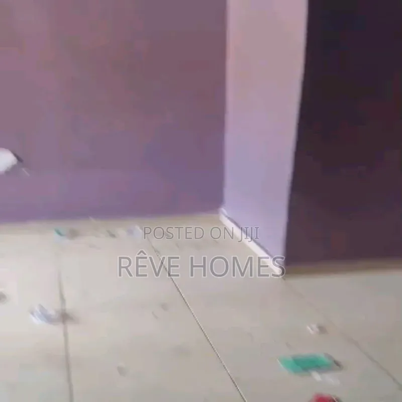 2bdrm Block of Flats in Adekunle for rent