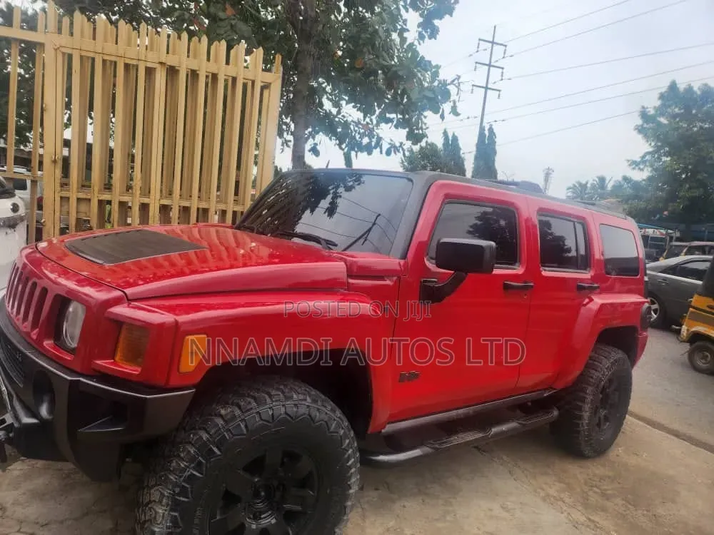 Hummer H3 2009 Red