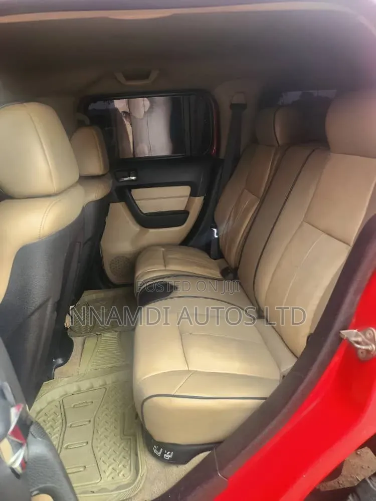 Hummer H3 2009 Red