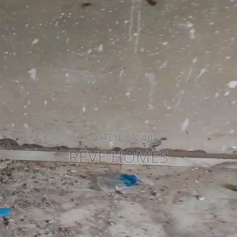 Mini Flat in Adekunle for rent