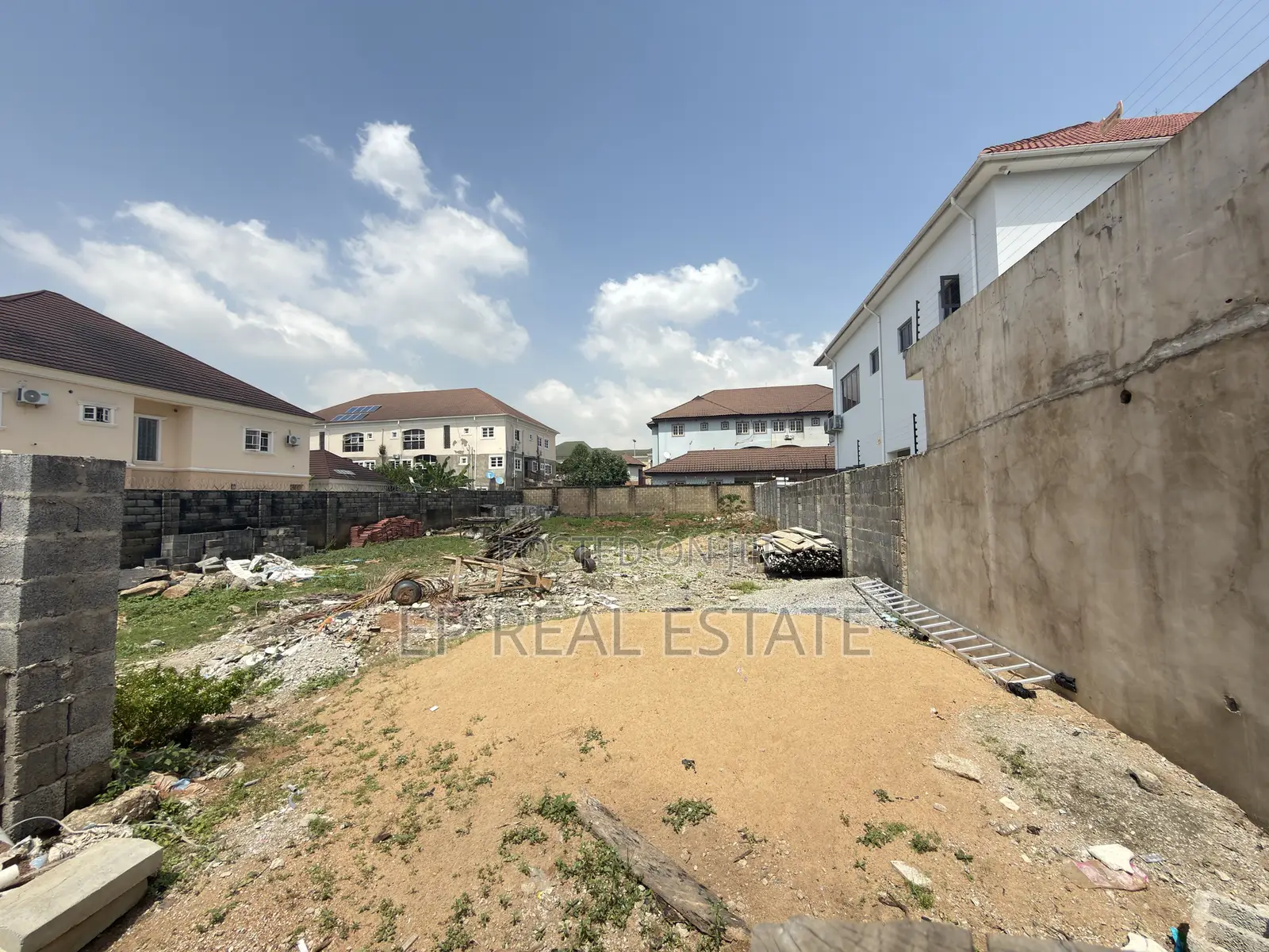 1000sqm Residential Land in Gudu