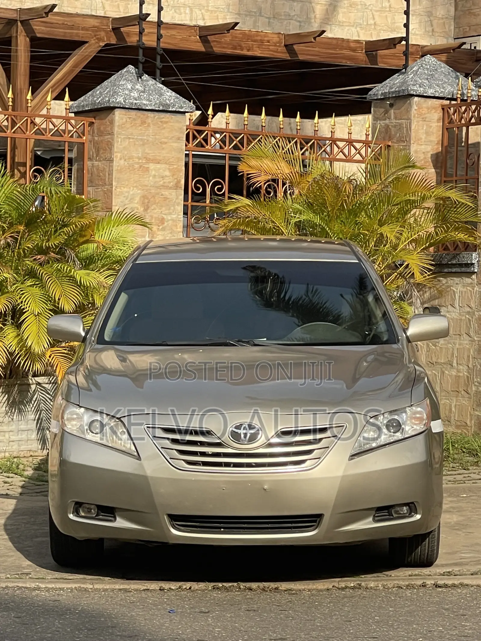Toyota Camry 2009 Gold