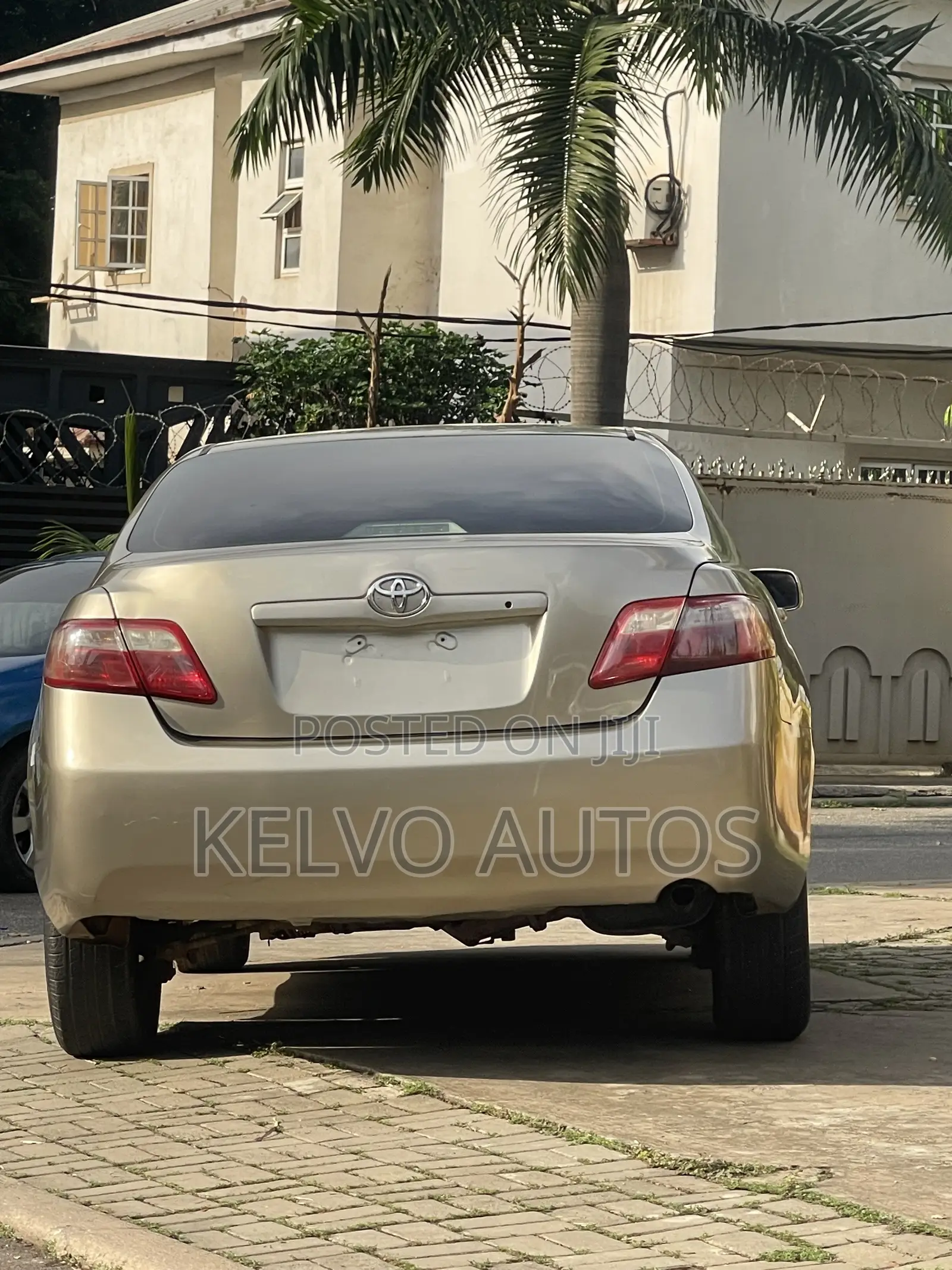 Toyota Camry 2009 Gold