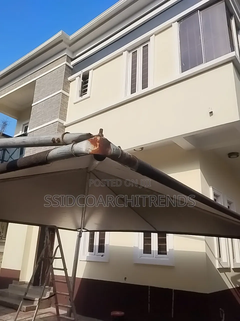 5bdrm Duplex in Call To Access, Chevron for sale