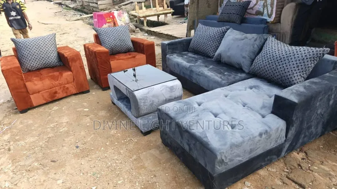 7 Seater L Shape Couch and Centre Table