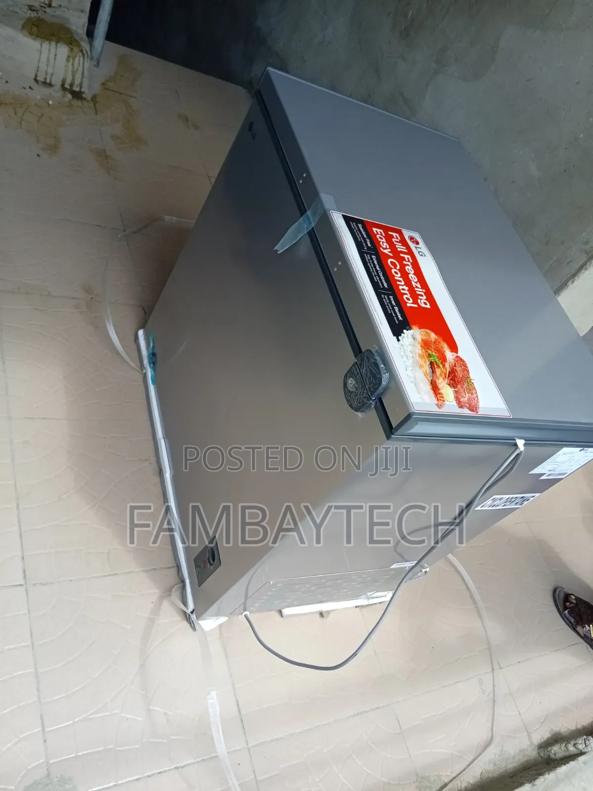 Fast-Freezing LG FRZ205BQCF 194L Chest Freezer