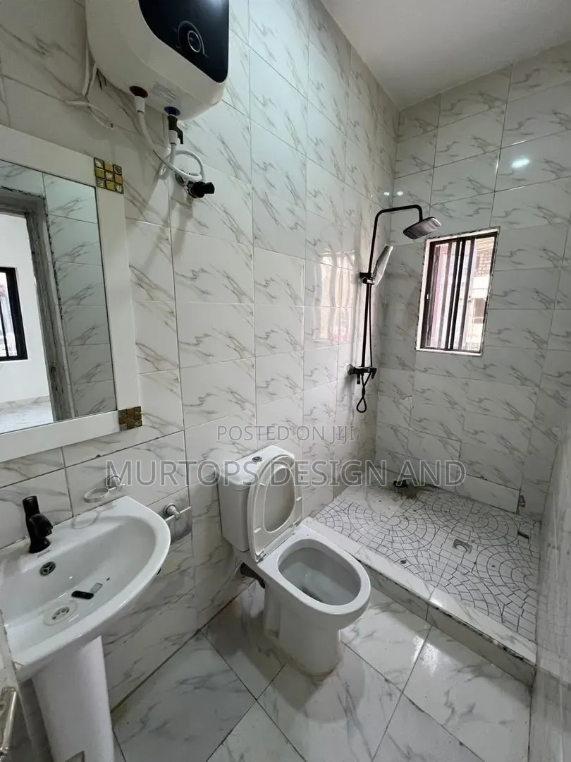 Mini Flat in Peace Ville, Ikate for rent