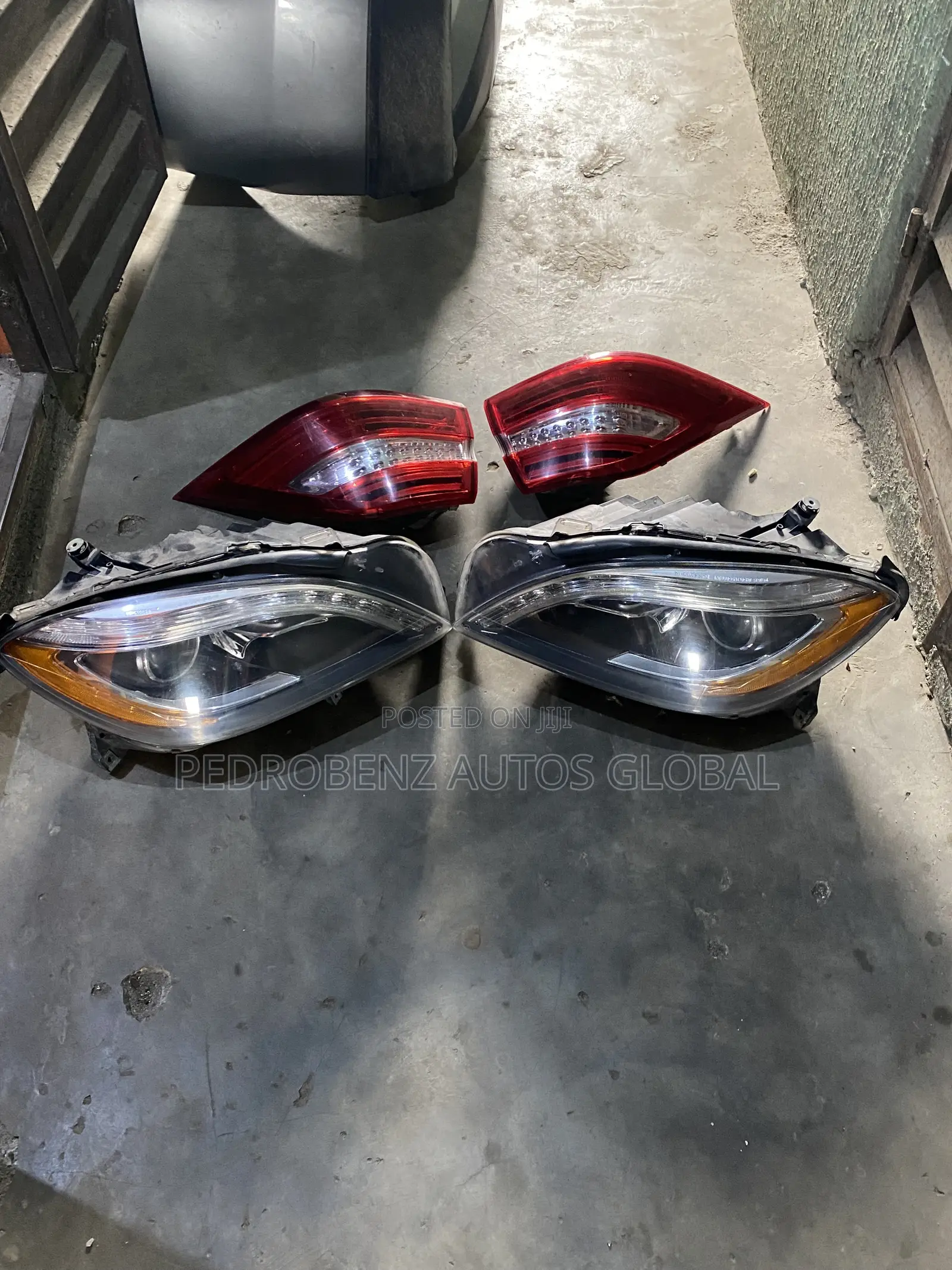 Headlight ML 350 166 2014 Model LED