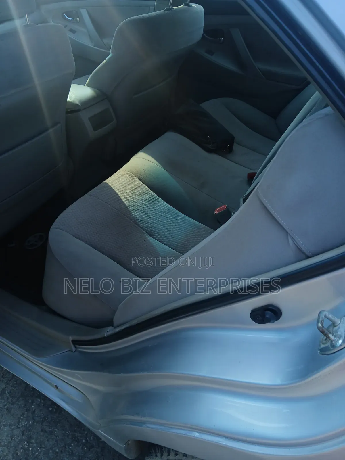Toyota Camry 2011 Silver