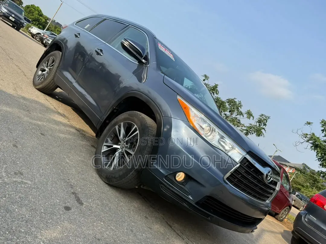 Toyota Highlander 2016 Blue