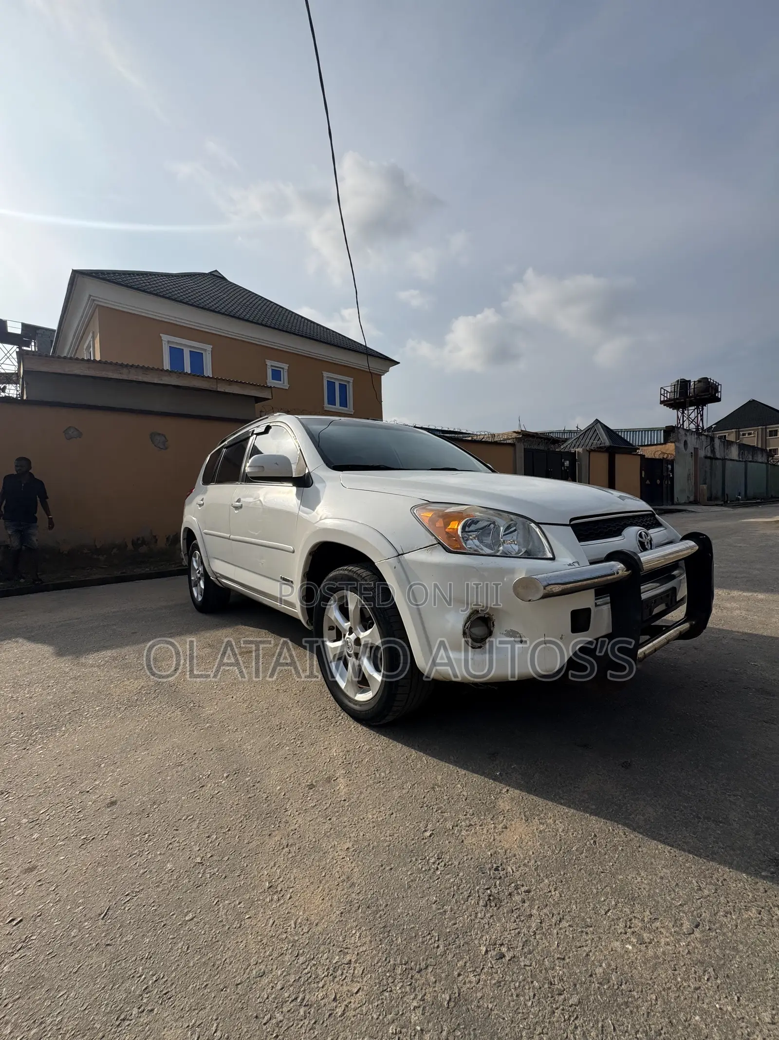 Toyota RAV4 Limited 2011 White