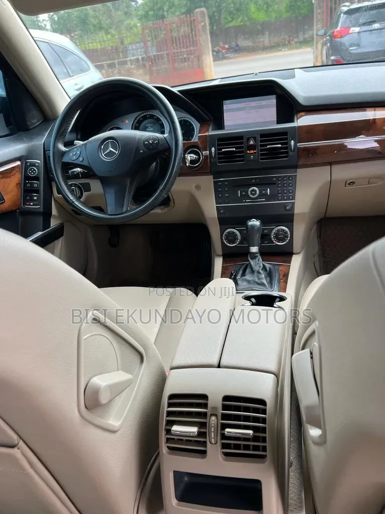 Mercedes-Benz GLK-Class 350 4MATIC 2012 Black