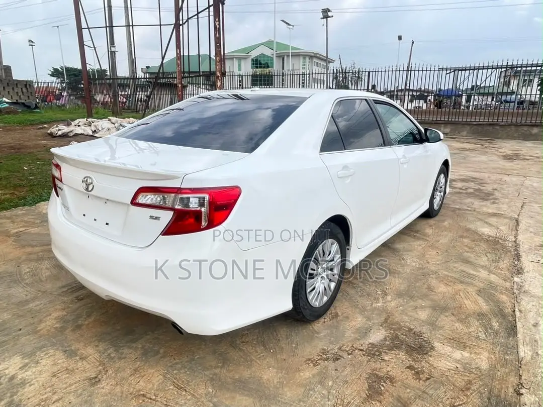Toyota Camry 2014 White