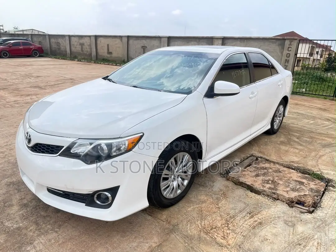 Toyota Camry 2014 White