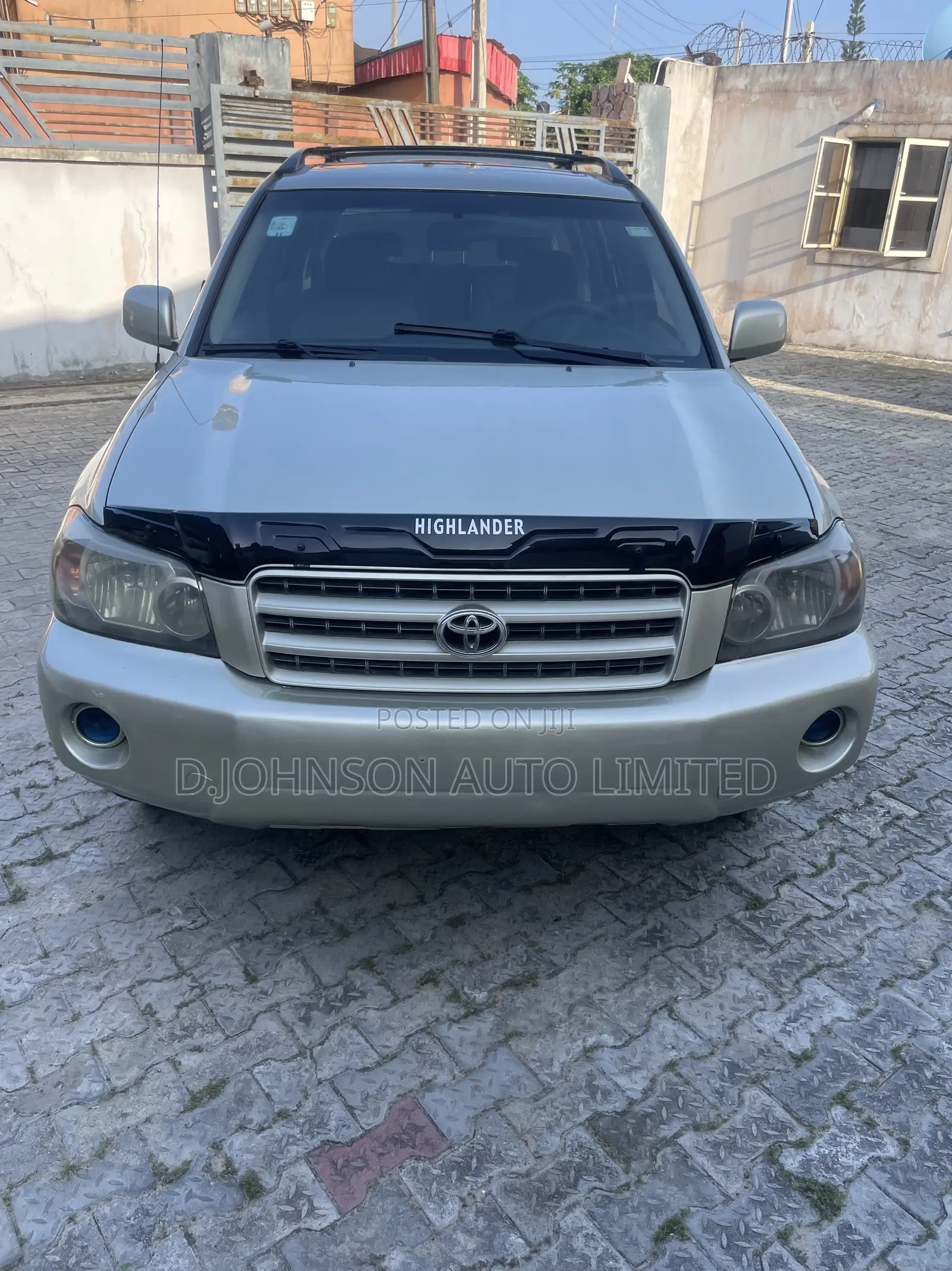 Toyota Highlander V6 AWD 2004 Gold
