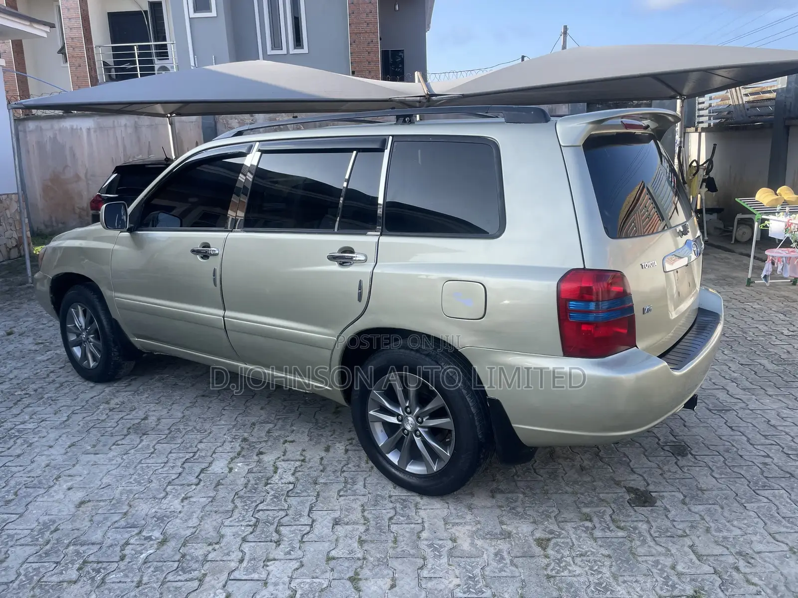 Toyota Highlander V6 AWD 2004 Gold