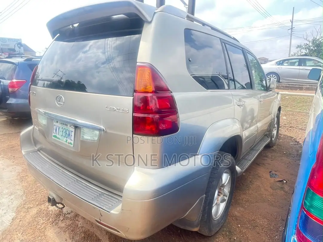 Lexus GX 470 2007 Gold