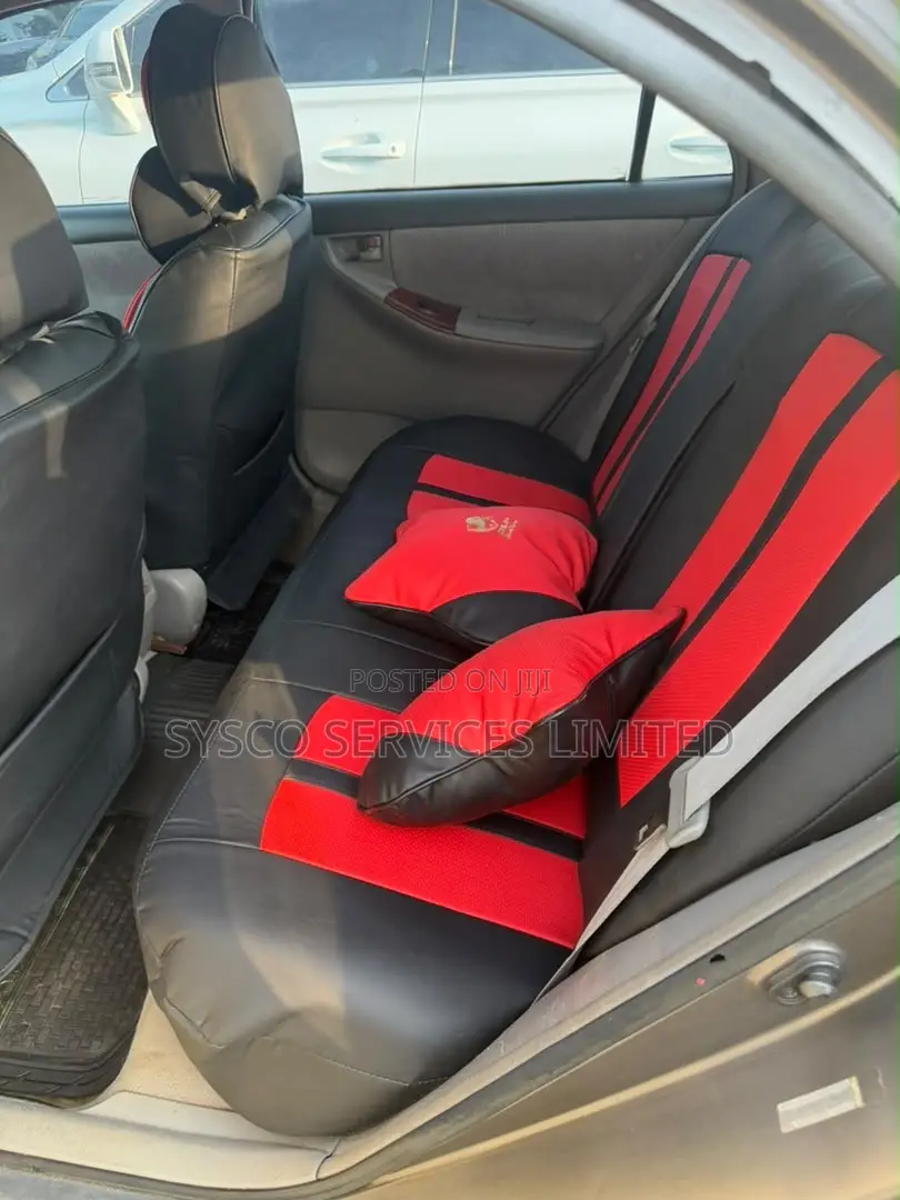 Toyota Corolla LE 2004 Gray