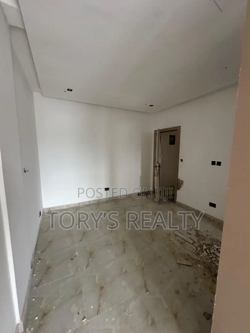 3bdrm Maisonette in Ikate for rent