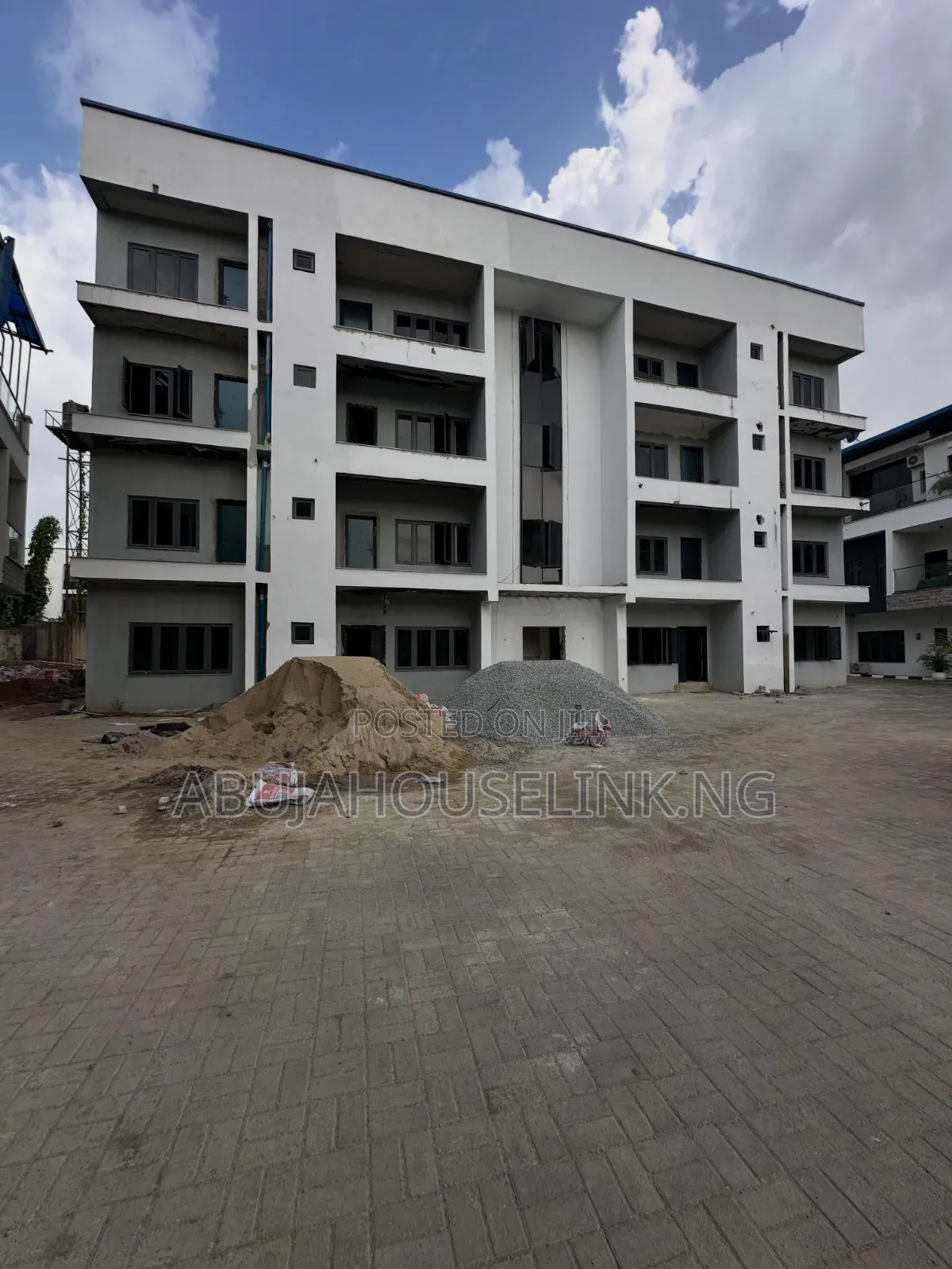 2bdrm Apartment in Jahi Abuja for sale