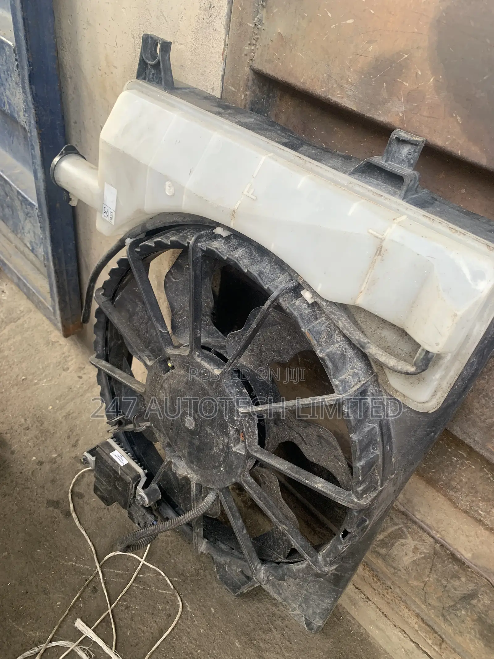 Complete Radiator Fan Hyundai Elantra 2014