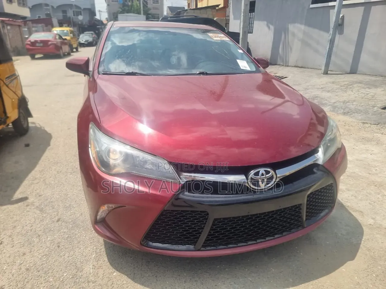 Toyota Camry SE 4dr Sedan (2.5L 4cyl 6A) 2015 Red