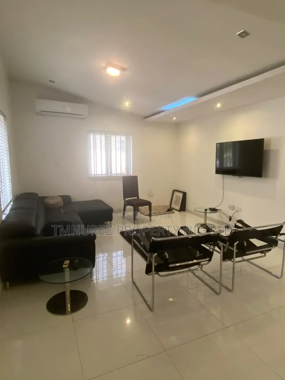 2bdrm Block of Flats in Awolowo Road for rent