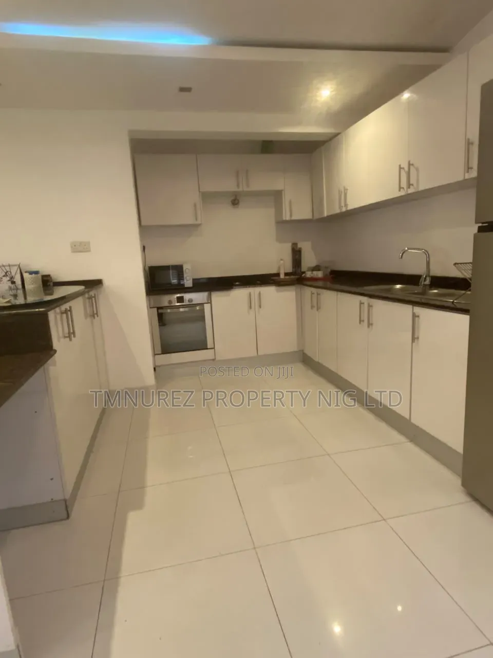 2bdrm Block of Flats in Awolowo Road for rent