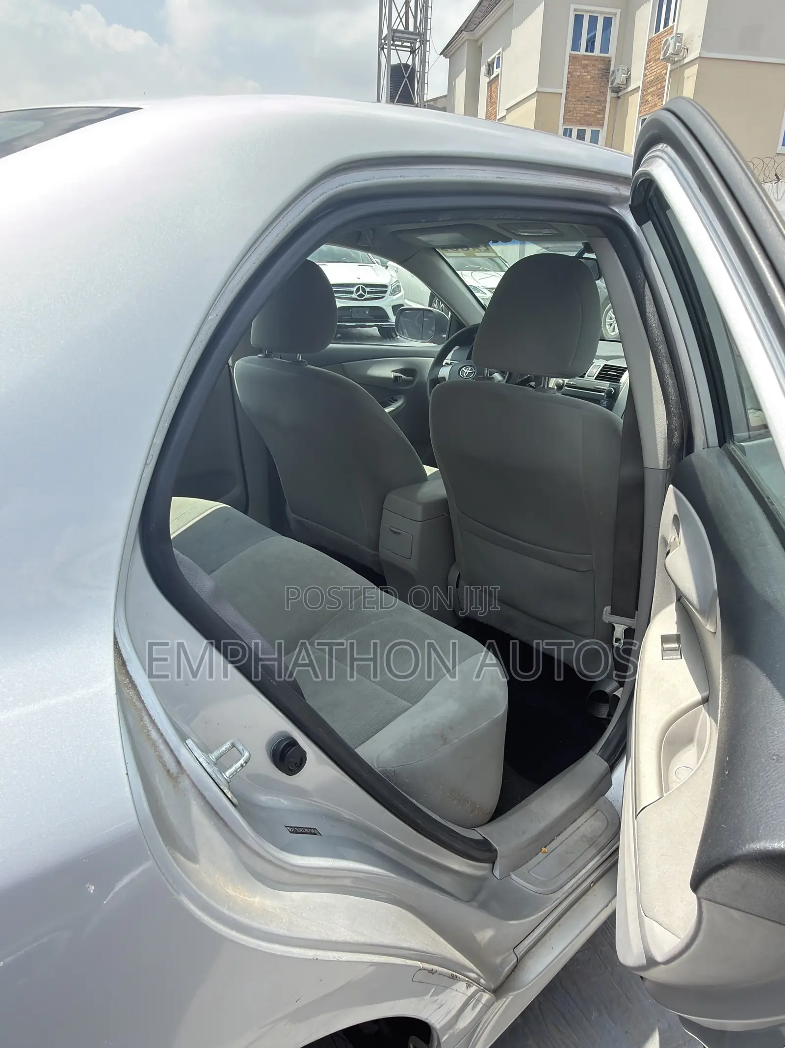 Toyota Corolla 2012 Silver