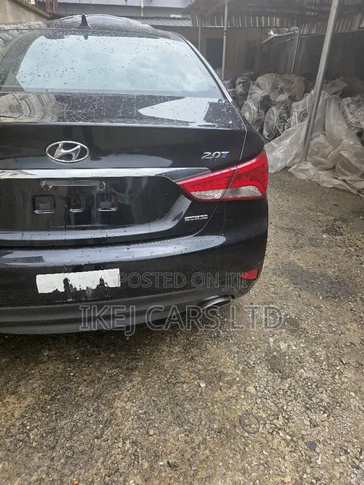 Nissan Almera 2017 Black