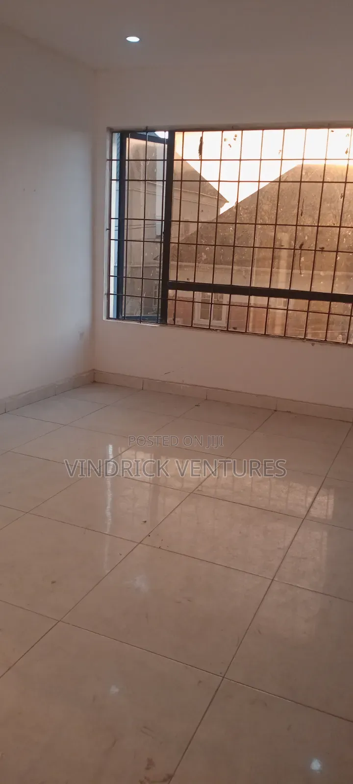 1bdrm Room & Parlour in Moba, Ilaje / Lekki for rent