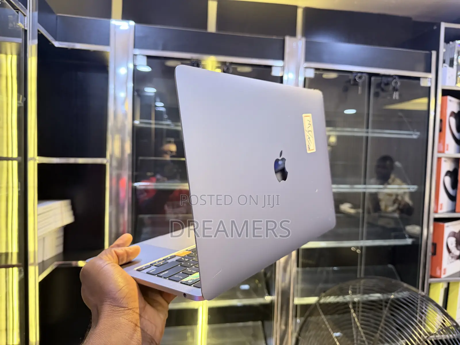 Laptop Apple MacBook Pro 2020 M1 16GB Apple M1 Pro SSD 256GB