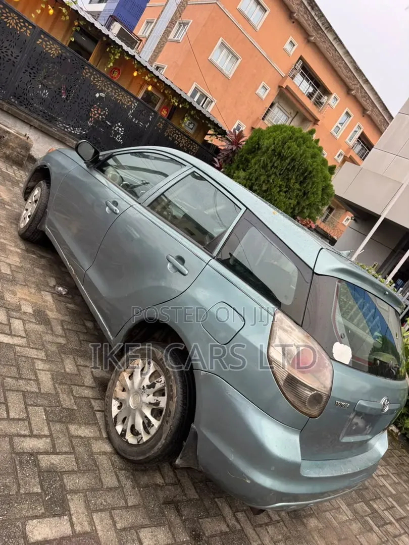 Toyota Matrix 2006 Blue